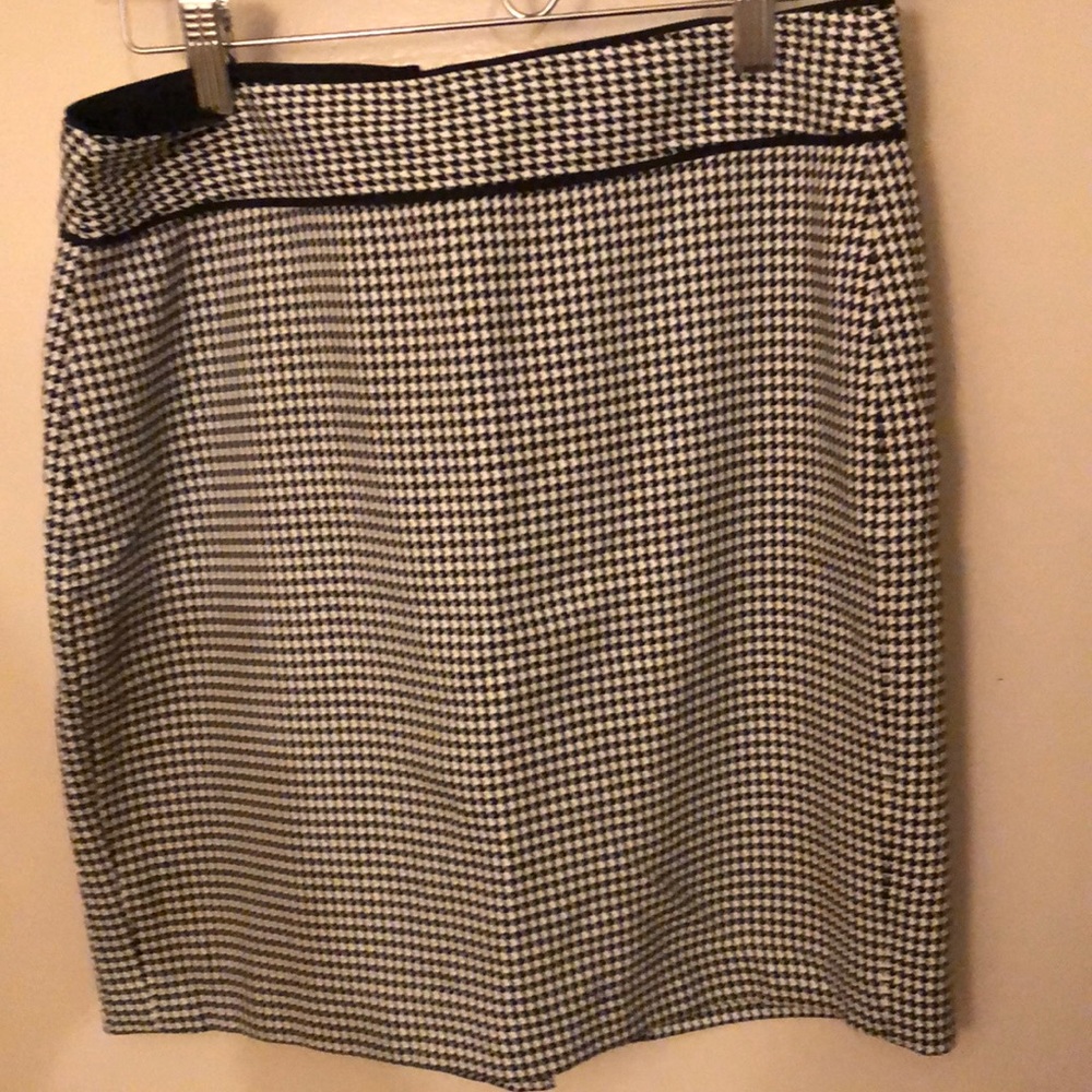 Banana Republic houndstooth miniskirt, 4P